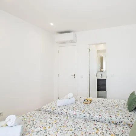 Apartment In Forte Sao Joao Near Alemaes Beach Apartment *